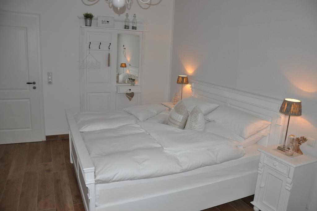 White Cottage Garden Cloppenburg Buitenkant foto